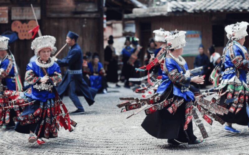 Guizhou – INTO THE LAND OF LIVING ARTS