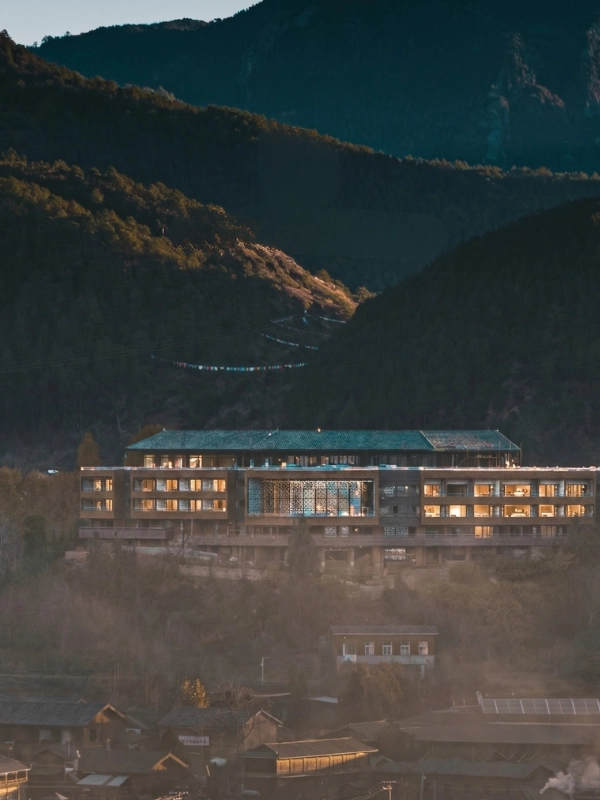 The-Arcadiaplace-Lugu-Lake-Yunnan